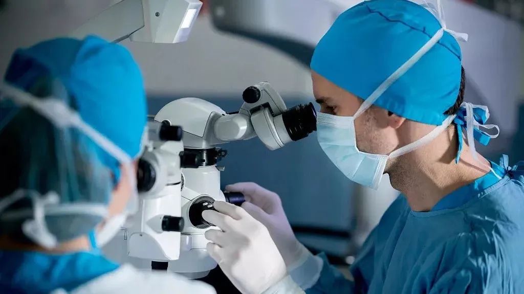 近視眼矯正手術(shù)